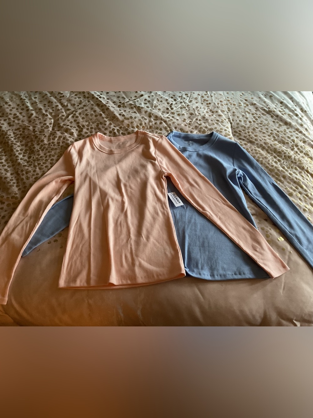 Old Navy Long-Sleeve Crewneck tees